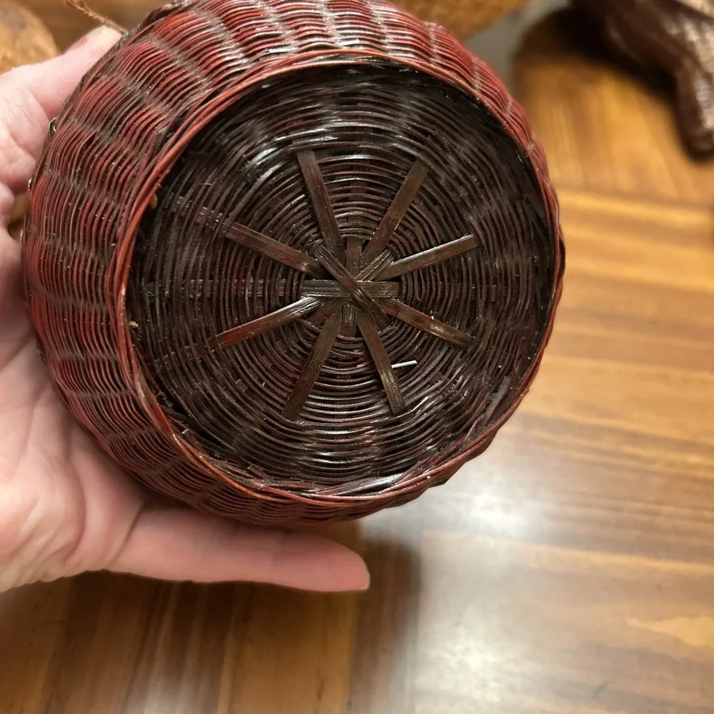 Ben Rickert‎ Bamboo Collection Hand Crafted Wicker Kitten Cat Basket